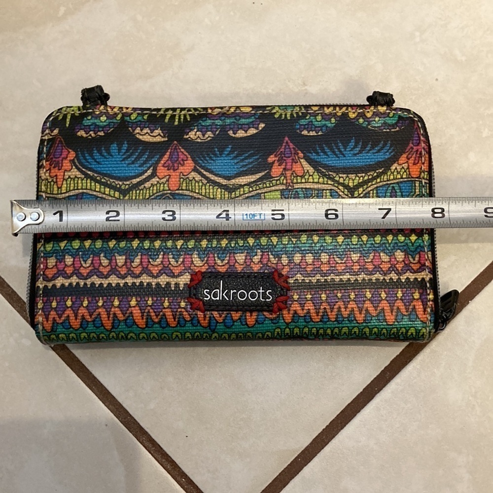 Sakroots Wallet - Picture 10 of 12